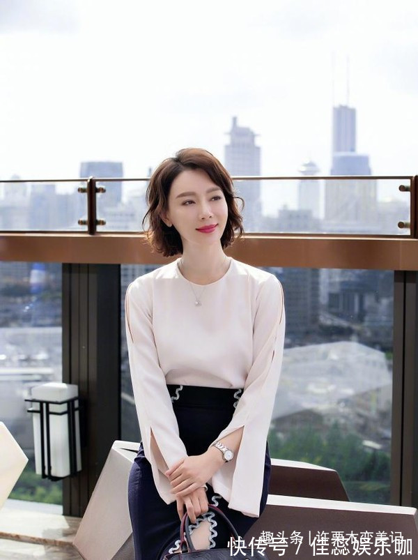 卷发 女人过了50岁,尽量避开这3种发型,尤其是第2种,又老又土气