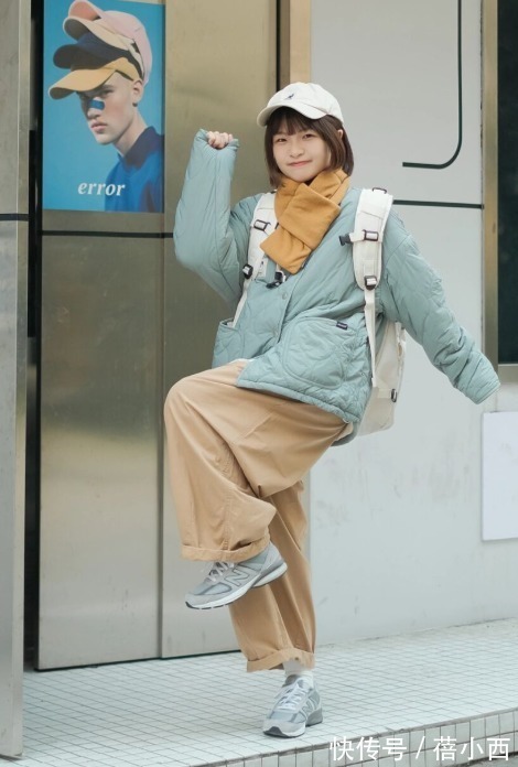 时髦 身高不足158cm怎么穿羽绒服?看下面这4套look,显高显瘦又时髦