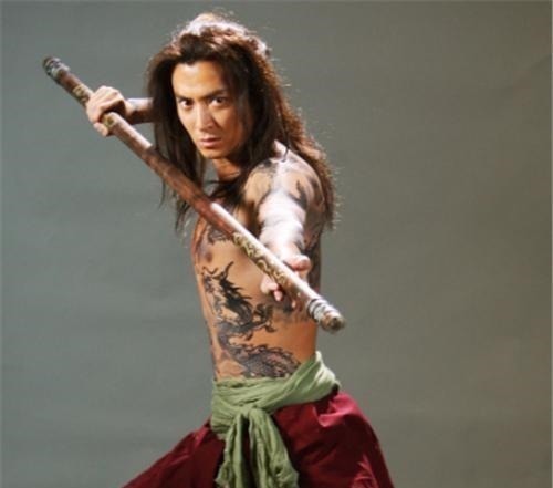 先锋官|号称统领80万禁军教头的林冲，放到现代，相当于多大的官职