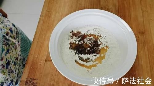 面粉别捣鼓做蛋糕了，现在流行它比蛋糕简单，比油条好吃，收藏