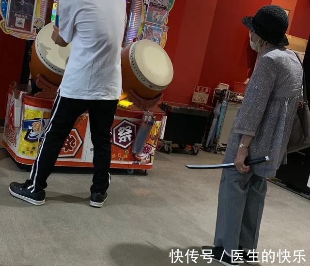 |「被窝段子20210727」生活没有低谷,只有蓄势待发