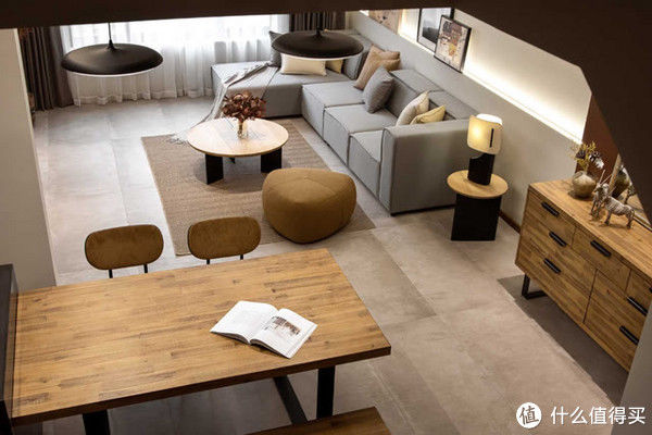 夫妻|广州夫妻的新家火了,全屋侘寂风,融合简约美,简单却有高级感