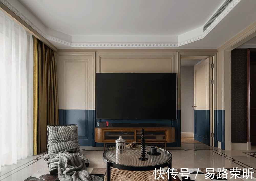 住所|把屋主中意的颜色通通搬到家中,塑造出一个时尚又颇具复古气息的高级感住所