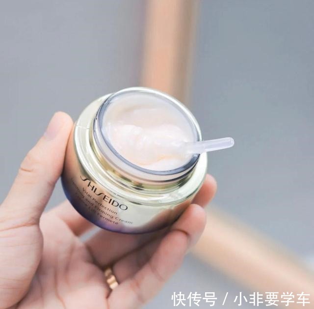 悦薇 均价500以内的面霜,科颜氏一般,雅顿最便宜,资生堂效果好!