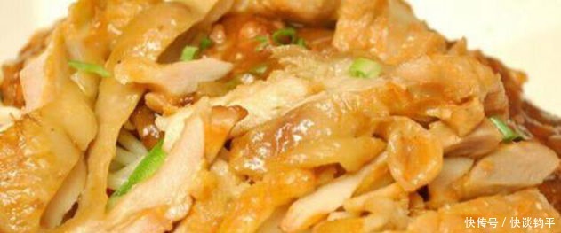 美食推薦:涼拌手撕平菇,香辣雞爪,手撕雞,乾的魷魚須的做法