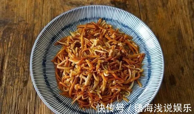 黄色|金针菇的清炒吃法,搭配鸡蛋,鲜上加鲜