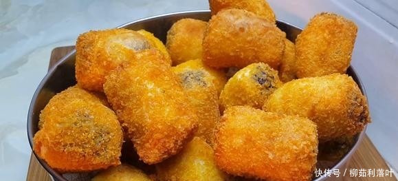 用红豆来做个红豆卷,外酥里嫩,入口香甜,家里孩子超爱吃