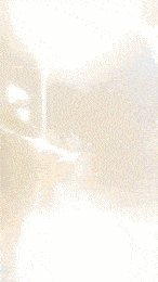 |搞笑GIF:女生为了防晒,什么事都做的出来!