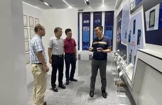 李国|瑞波光电与深圳大学共建研究生联合培养基地