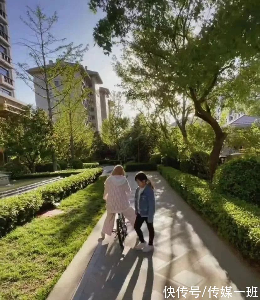 《爸爸去哪儿》女娃变化:Grace姐姐变美了,王子珊的装扮随马蓉