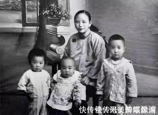 杜威@一代文学家胡适的悲凉:爱女早夭,小儿子自杀前,登报骂父