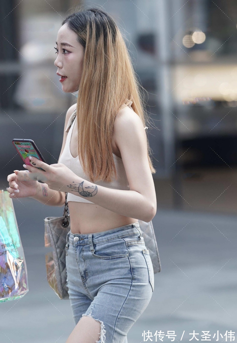 妈妈|美女街拍:优雅精致的30岁女人,妈妈看了好喜欢,爸爸也愿意让我带她回家