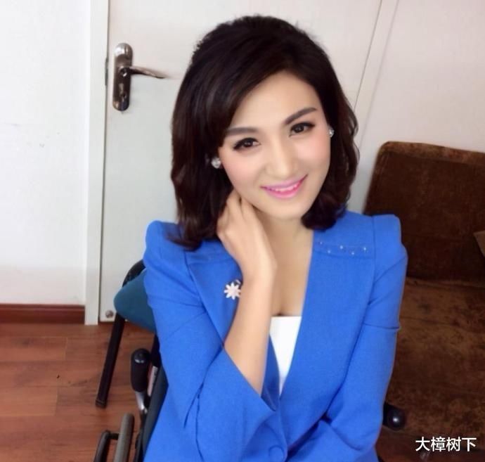 著名主持人|著名主持人狂奔千米后,5分钟内全身瘫痪,如今41岁坐轮椅无人娶