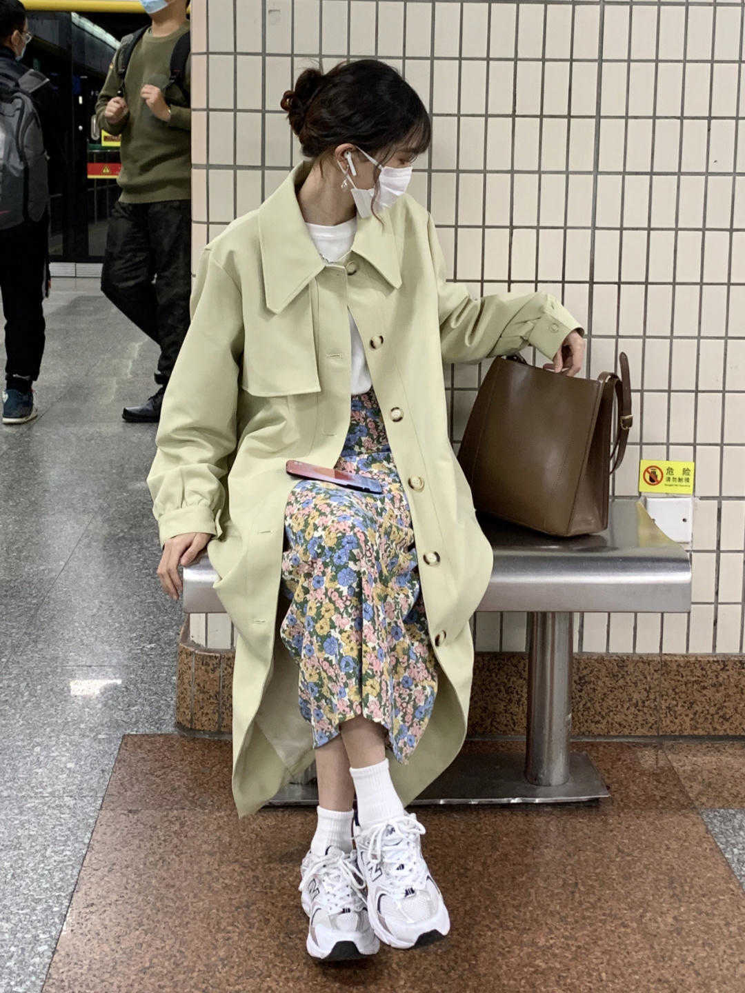 穿搭|长款会视觉疲劳，还难搭配，不，至少风衣不会