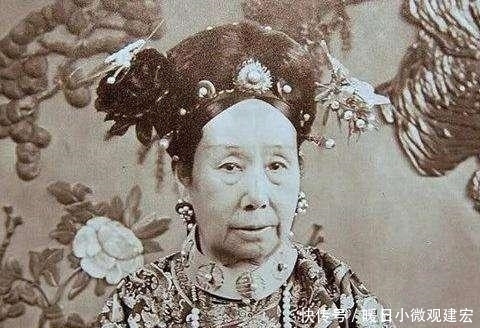 记者|外国记者实拍慈禧出殡全过程:7920人抬棺,大清怎能不亡?