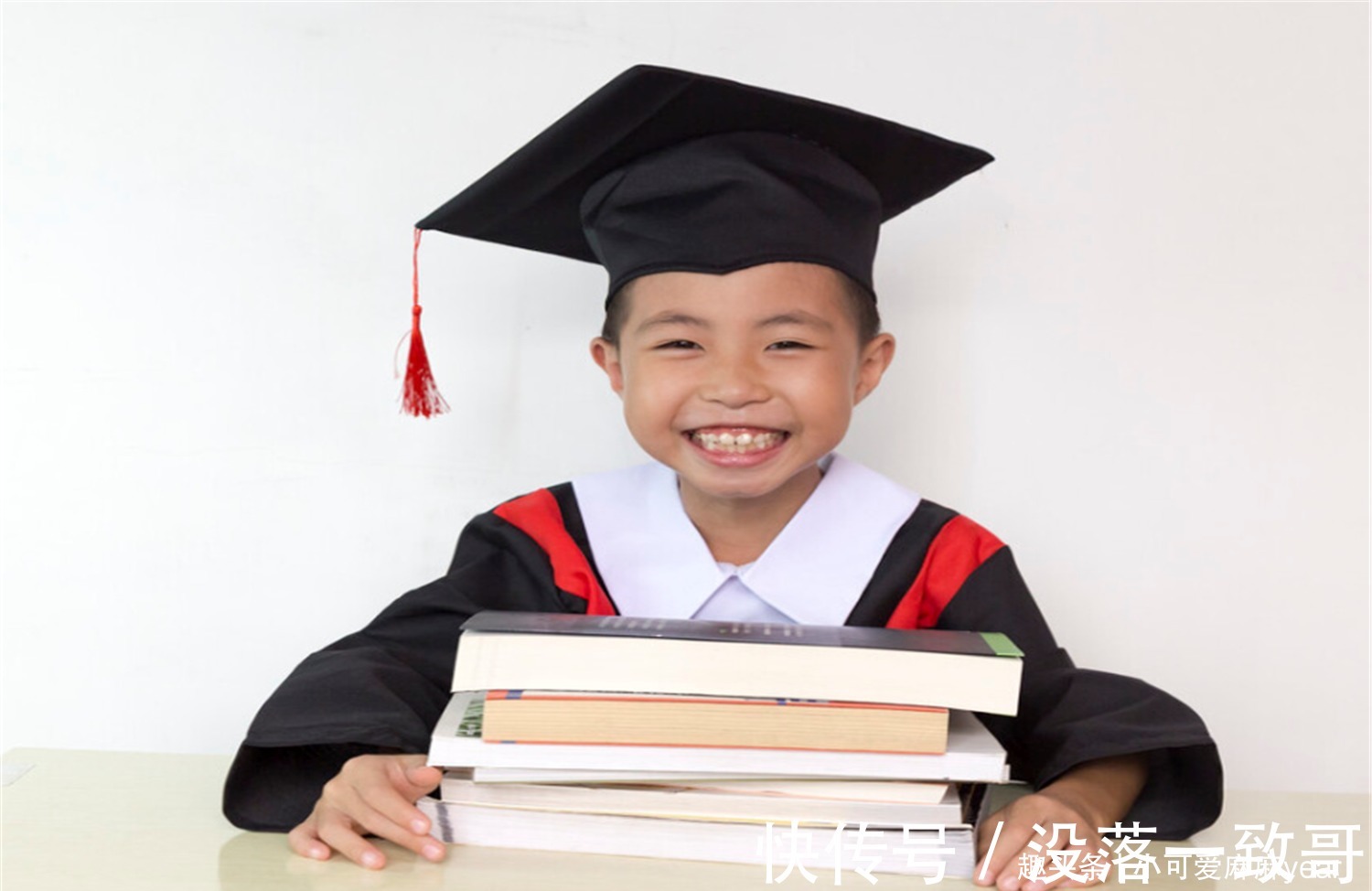 宝妈|英国耗时70年追踪发现:影响孩子未来的是这3点,而非“高智商”