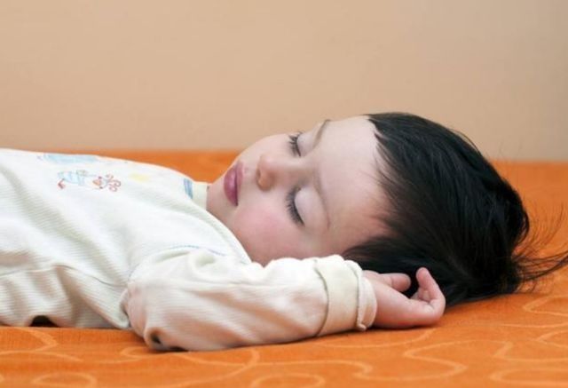 更上一层楼|研究表明：孩子这个时间睡觉，大脑或会更聪明，还能帮助长高