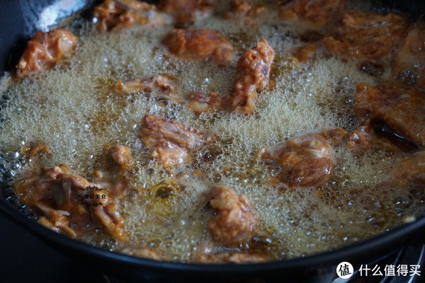 这才是骨头最好吃的做法，比啃鸭脖香百倍，外酥里嫩！停不下来