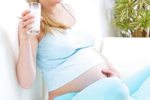 蛋白质|有几类孕妇，孕期尽量不要喝牛奶，坏处比好处多，喝多了还伤身