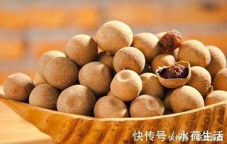 气血|桂圆和此物一起煮,气血足,睡眠好,皮肤白皙红润,子宫干净了