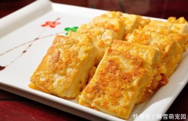 煎豆腐时,万万不可直接下油锅,多加1步骤,豆腐不粘锅也不碎
