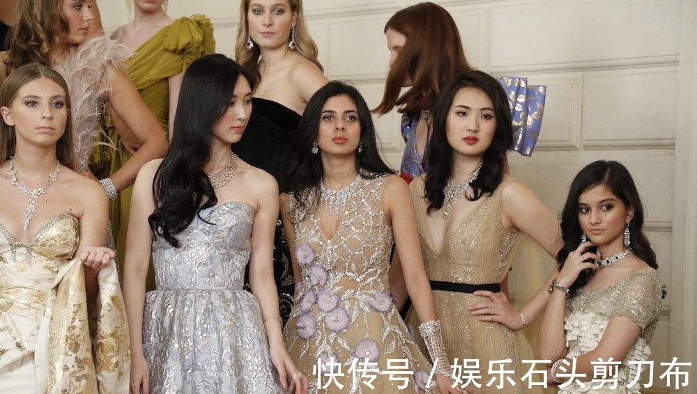 富美|姐姐戴镣铐她却要出道，姚安娜闯圈小半年，终于找对路子了