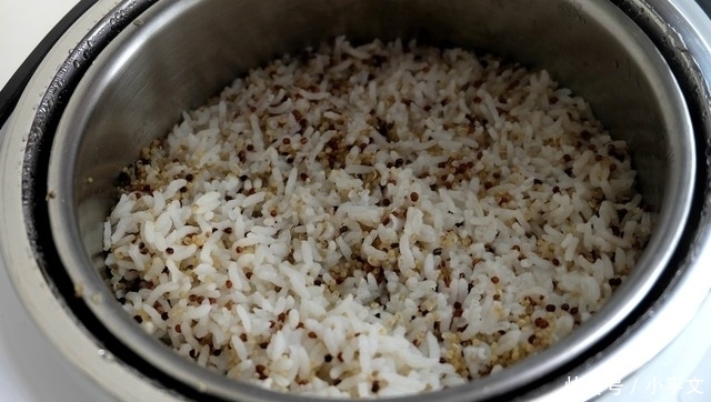 臻米脱糖养|大米煮过再蒸饭,又香又软还低糖,减肥人士和糖尿病人有口福了