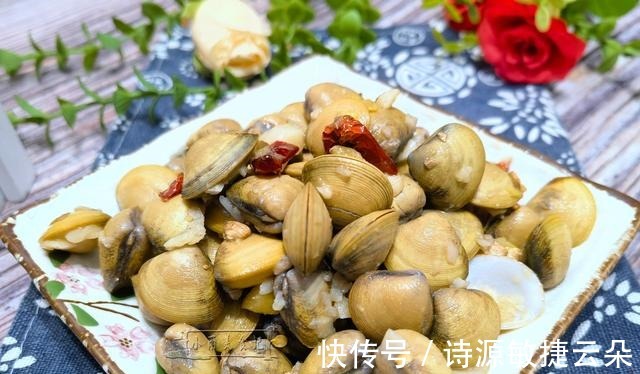 老一辈眼里的美食，小时候桌上有它就算开荤了，咸香入味超级下饭！