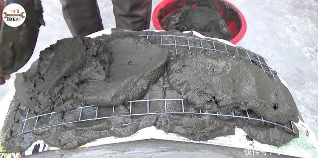 鱼池|这个人挺聪明,用轮胎和桌布改造成精美鱼池,为啥我就想不到!