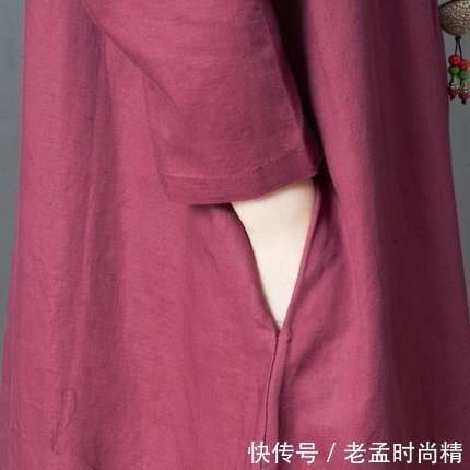 宽松 如果你比较胖,时冷时热的春季,建议穿麻棉大码装,显瘦且舒适