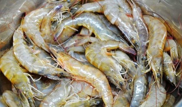 大虾这样做,香的你流口水,酥脆美味翻倍的爆好吃