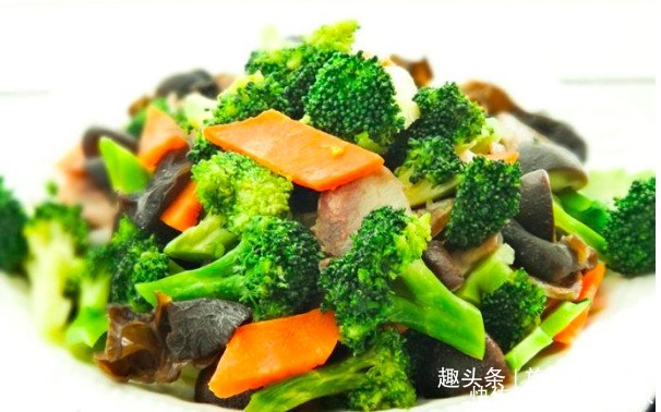 秋天|秋天常吃香菇身体好,但也要注意香菇一大禁忌,大家来了解一下吧