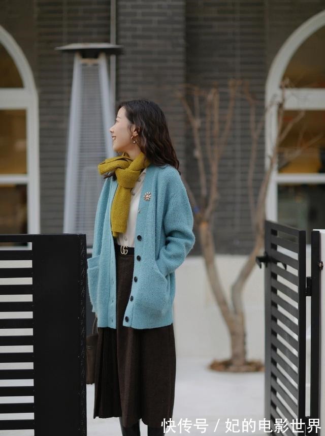 深色系 靴子才是早春“扛把子”,今年流行穿这双,洋气还显腿细!