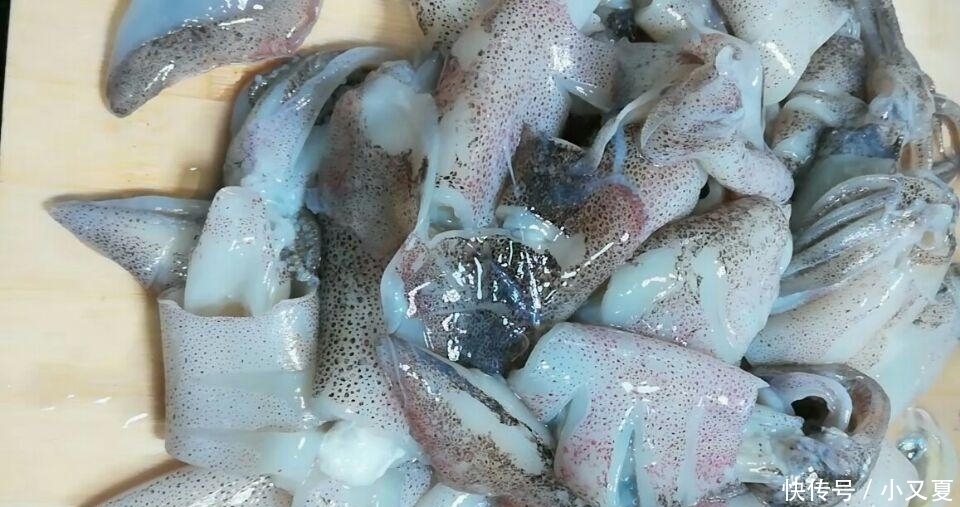 冬天最馋蒜臺,我隔3差5做一次,搭配此物鲜美开胃,杀菌防感冒