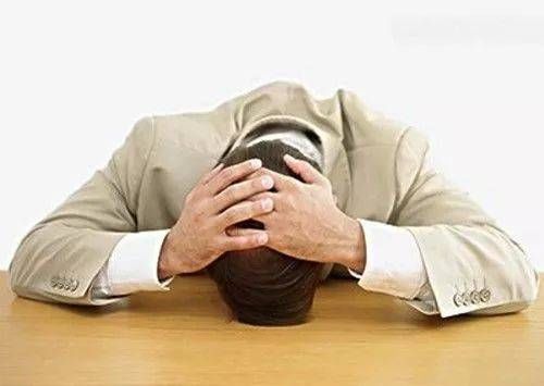 肝火旺盛|早起口干、口苦、口臭,不外乎是“三种火”,降火喝3茶,撇3习!