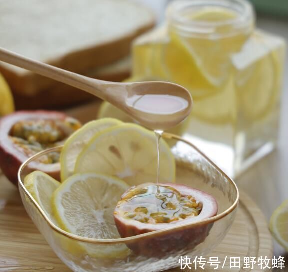 蜂蜜柠檬|冰糖柠檬可以加蜂蜜吗?蜂蜜和冰糖可以一起腌柠檬吗?