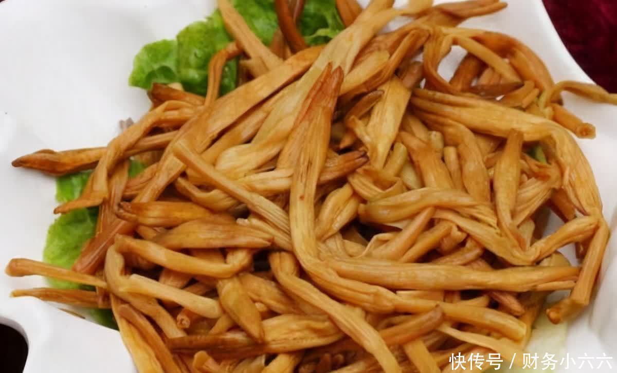 利水通乳|夏天養(yǎng)生要會吃，常吃3種食物，排毒素清污血，使人肌膚紅潤