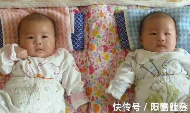 重孕|产妇一次生下2个娃,丈夫发圈炫耀,医生高兴啥,这不是双胞胎