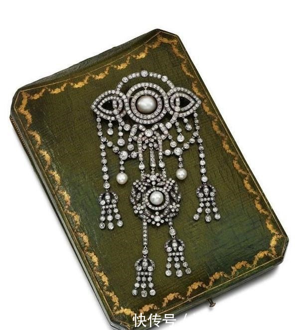 圆环&五件惊艳时光的珠宝首饰,设计罕见精美绝伦,为拍卖会上的代表作!