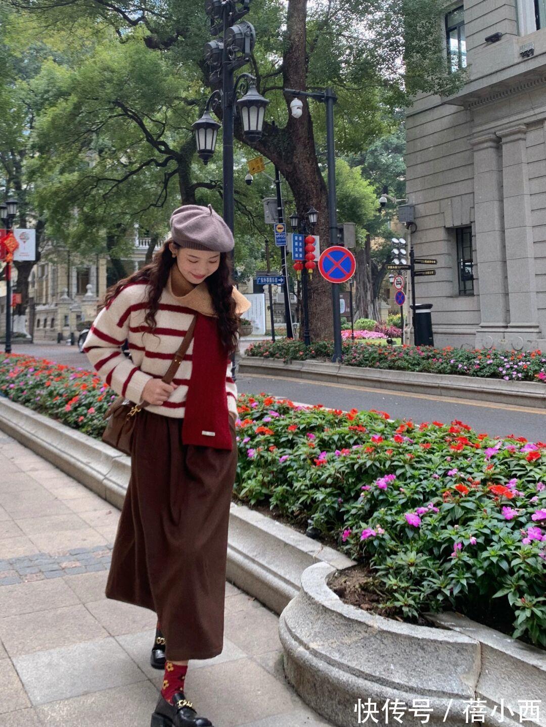 洋气|新年穿“毛衣”才洋气,单穿叠穿都好看,让你演绎不费劲的高级