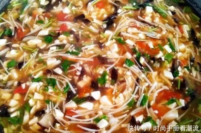 酸辣鲜香的胡辣汤,低脂、美味、健康,不吃辣的人也能喝