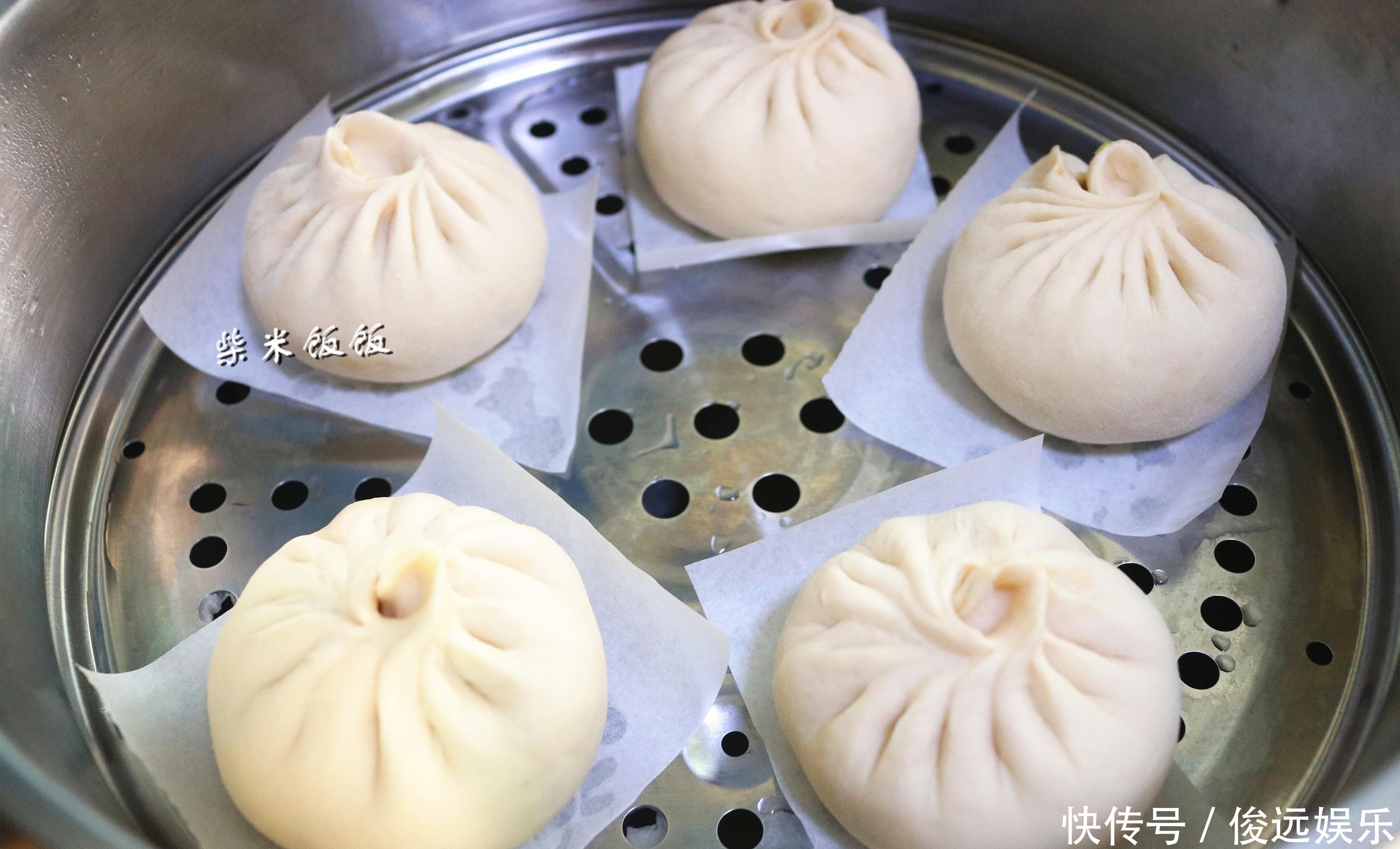 包子这样蒸,不塌陷更香软满满都是料,早餐吃方便营养