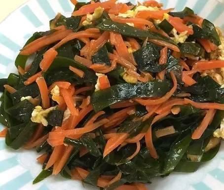 海带和此物一起炒,血管畅通无阻,子宫干净了,皮肤也越来越健康