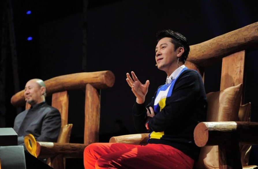 兩首歌 評價劉德華唱功不行,自己一生只唱紅2首,網友:誰給的勇氣?