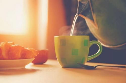 运动|生过孩子肚子上好多赘肉,不好意思照镜子,产后如何快速瘦身?