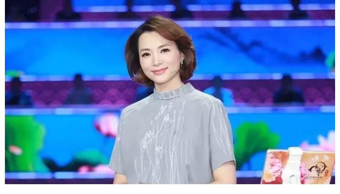 央视春晚|央视一姐董卿，连续4年缺席春晚，背后的原因究竟是什么？
