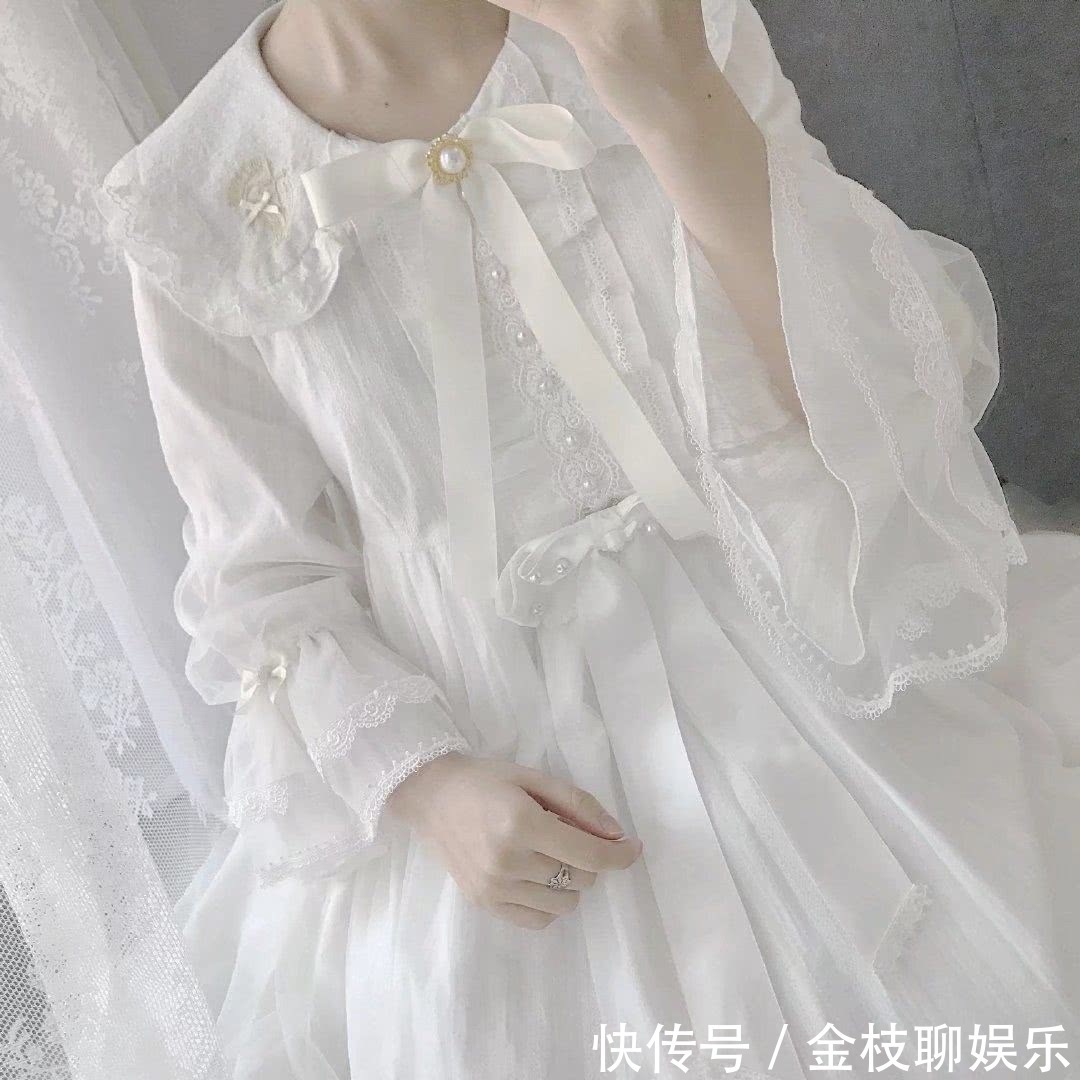 矜持|神仙·部位头像丨世间无限丹青手,一片伤心画不成