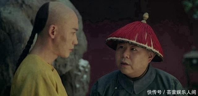 抱回璎珞时,李玉为何要恭喜她?七窍玲珑心