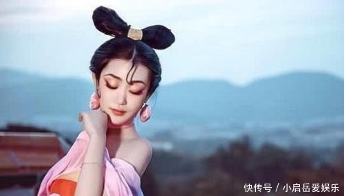 纣王|网友:纣王不早朝是有原因的!COS真人突破次元壁,迷恋妲己