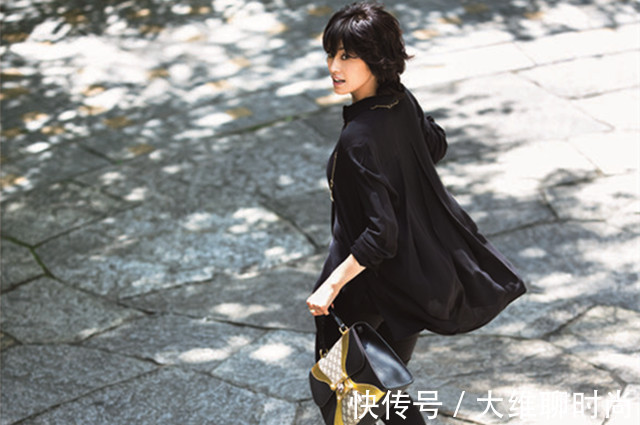 迷人|这才是40+女人的穿搭模板，14款黑色不重样，炎热夏季穿出迷人范